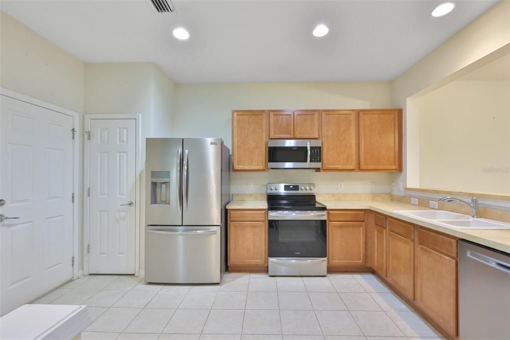 For Sale: $249,000 (3 beds, 2 baths, 1622 Square Feet)