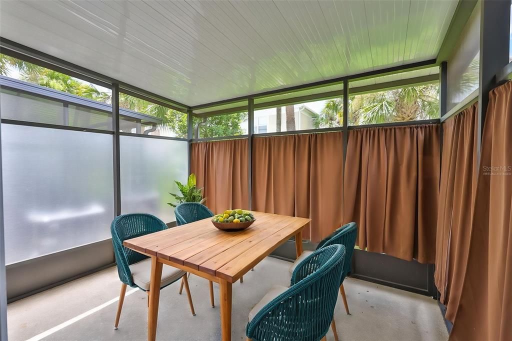 For Sale: $249,000 (3 beds, 2 baths, 1622 Square Feet)