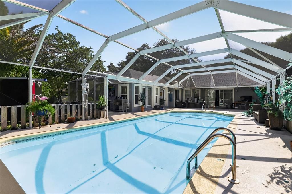 En Venta: $590,000 (4 camas, 4 baños, 2268 Pies cuadrados)