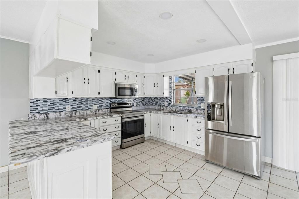 En Venta: $310,000 (3 camas, 2 baños, 1248 Pies cuadrados)