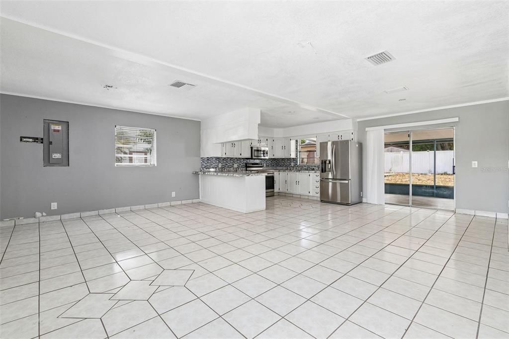 En Venta: $310,000 (3 camas, 2 baños, 1248 Pies cuadrados)
