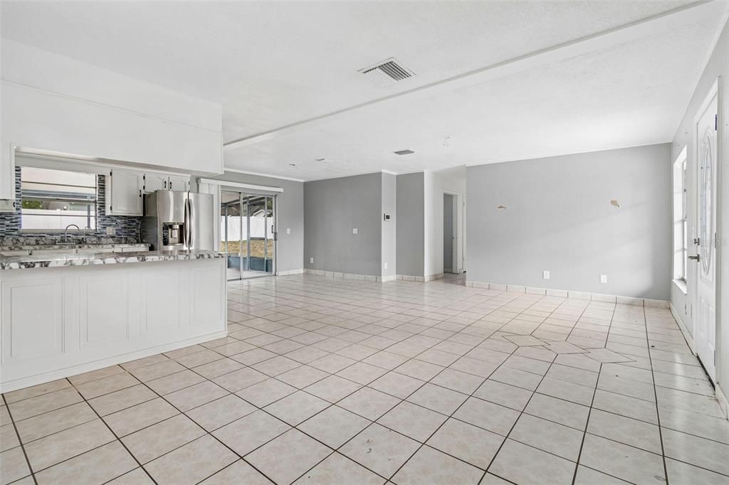En Venta: $310,000 (3 camas, 2 baños, 1248 Pies cuadrados)