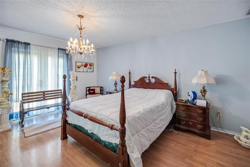 На продажу: $365,000 (3 спален, 2 ванн, 1864 Квадратных фут)
