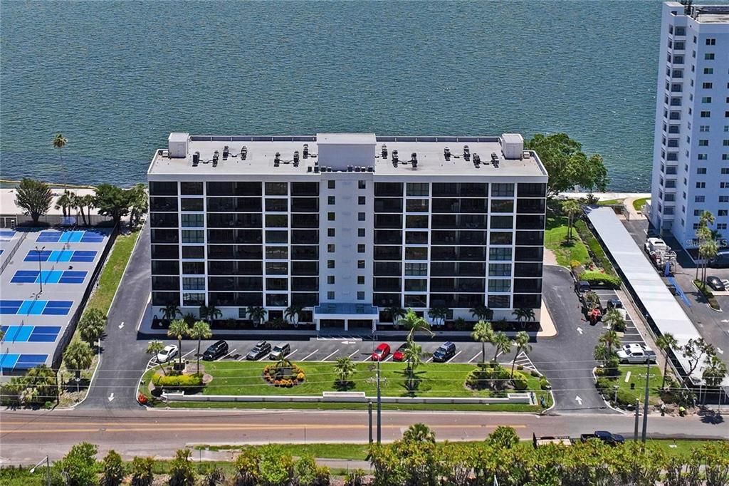 На продажу: $475,000 (2 спален, 2 ванн, 1290 Квадратных фут)