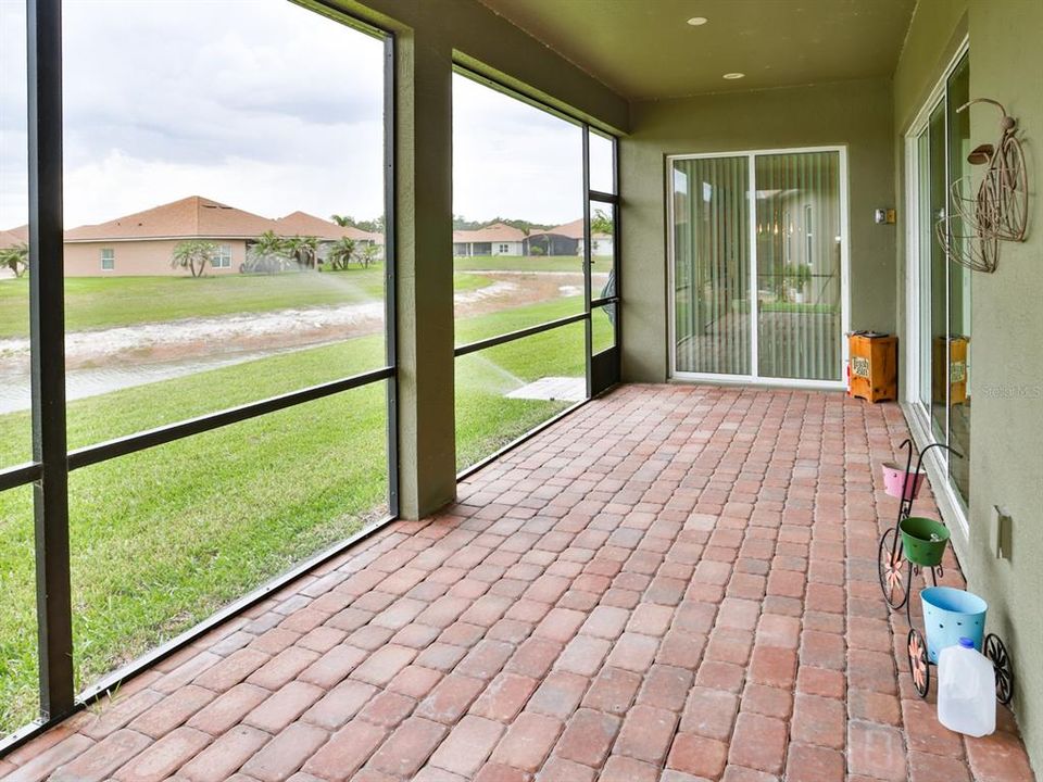 En Venta: $449,900 (3 camas, 2 baños, 2069 Pies cuadrados)
