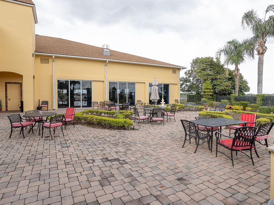 En Venta: $449,900 (3 camas, 2 baños, 2069 Pies cuadrados)