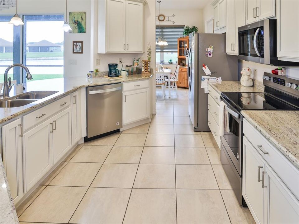 En Venta: $449,900 (3 camas, 2 baños, 2069 Pies cuadrados)