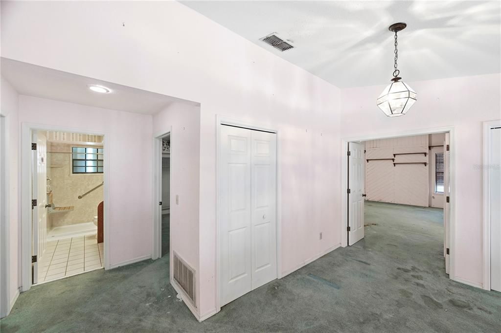 For Sale: $1,750,000 (4 beds, 2 baths, 3688 Square Feet)