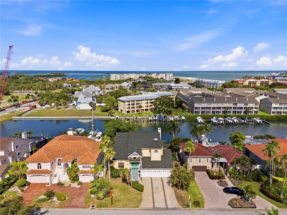 For Sale: $1,750,000 (4 beds, 2 baths, 3688 Square Feet)