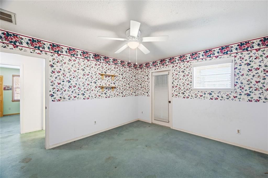 For Sale: $1,750,000 (4 beds, 2 baths, 3688 Square Feet)