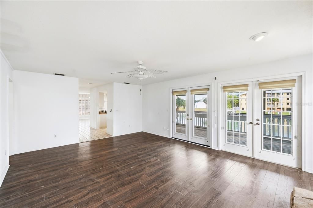 For Sale: $1,750,000 (4 beds, 2 baths, 3688 Square Feet)