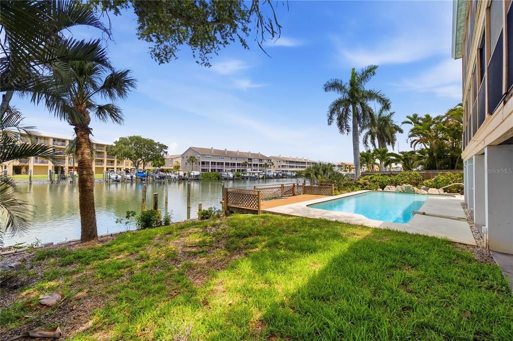 For Sale: $1,750,000 (4 beds, 2 baths, 3688 Square Feet)