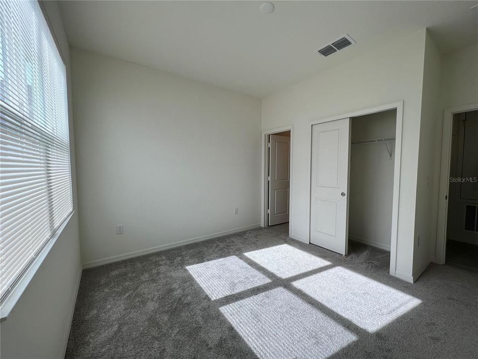В аренду: $2,675 (4 спален, 3 ванн, 2333 Квадратных фут)