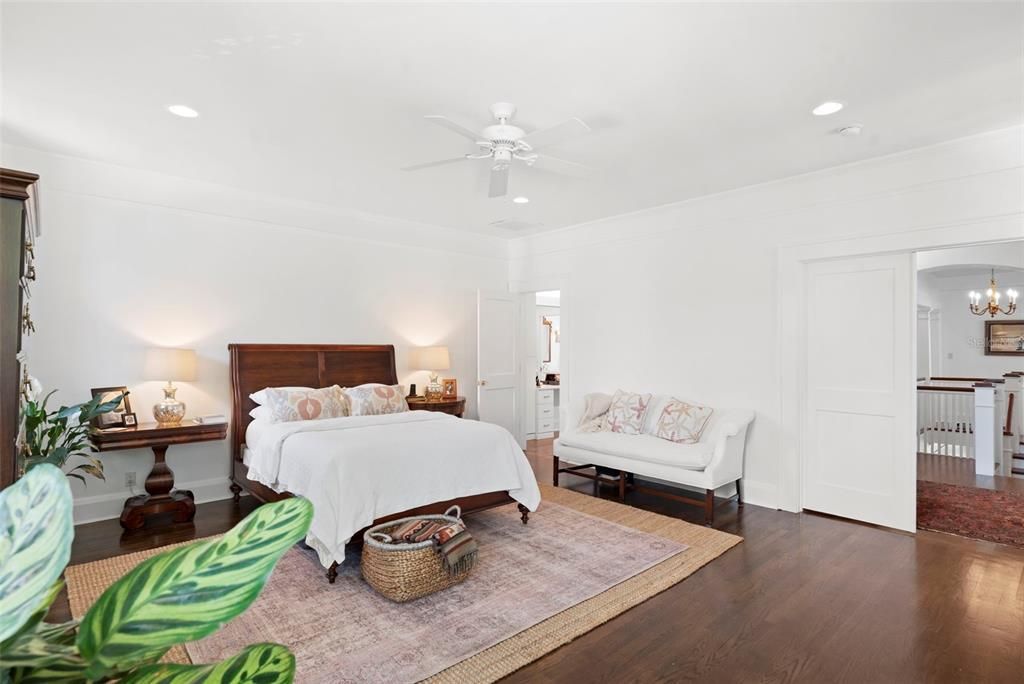 En Venta: $2,875,000 (4 camas, 3 baños, 4254 Pies cuadrados)