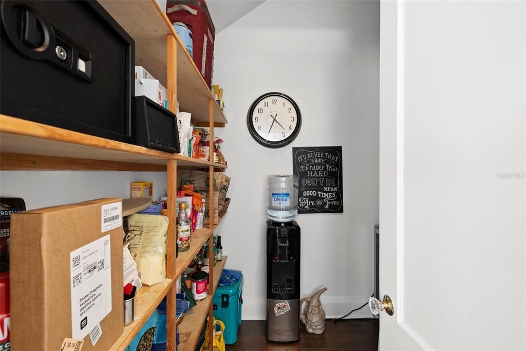 En Venta: $2,875,000 (4 camas, 3 baños, 4254 Pies cuadrados)