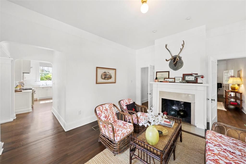 En Venta: $2,875,000 (4 camas, 3 baños, 4254 Pies cuadrados)