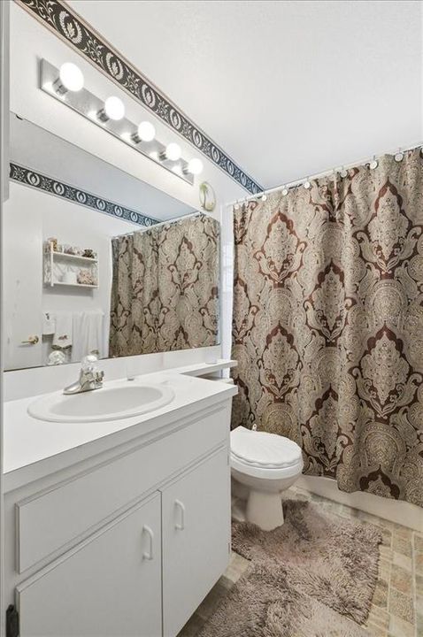 For Sale: $250,000 (3 beds, 2 baths, 1252 Square Feet)