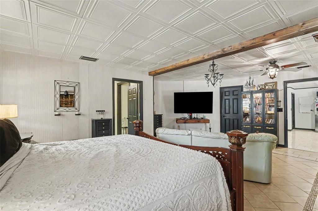 En Venta: $249,900 (3 camas, 2 baños, 1786 Pies cuadrados)
