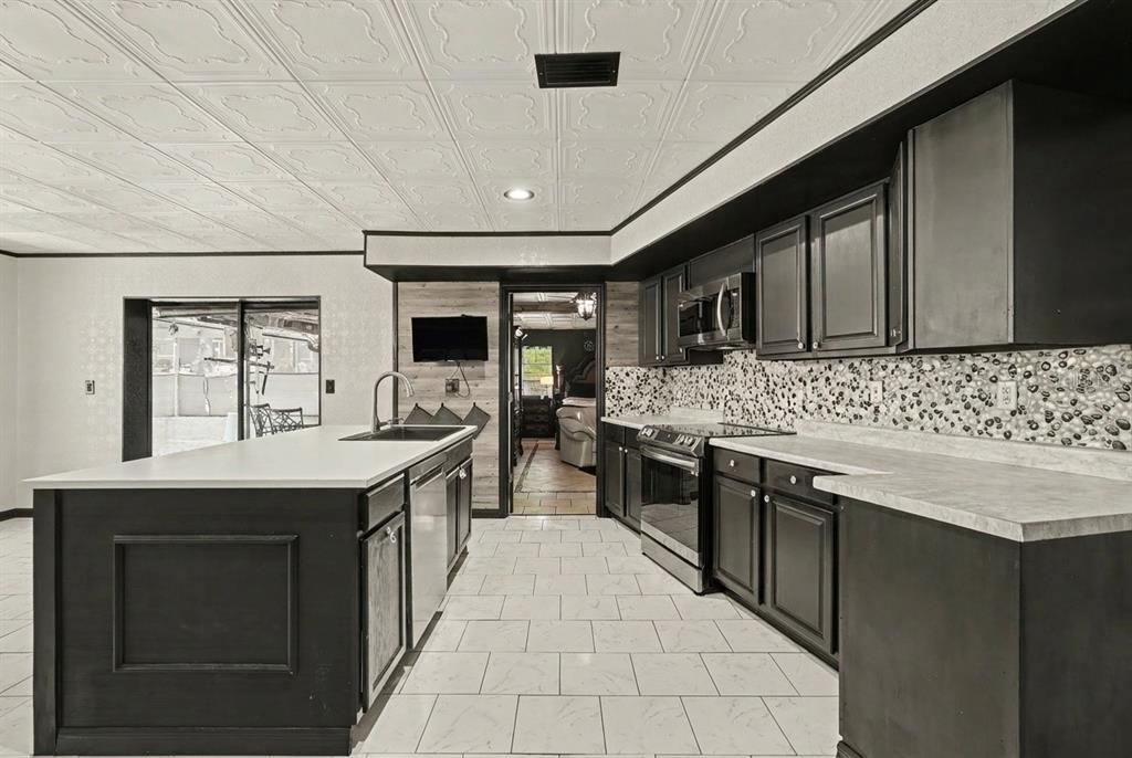 En Venta: $249,900 (3 camas, 2 baños, 1786 Pies cuadrados)
