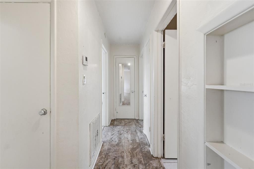 На продажу: $185,000 (3 спален, 2 ванн, 1210 Квадратных фут)