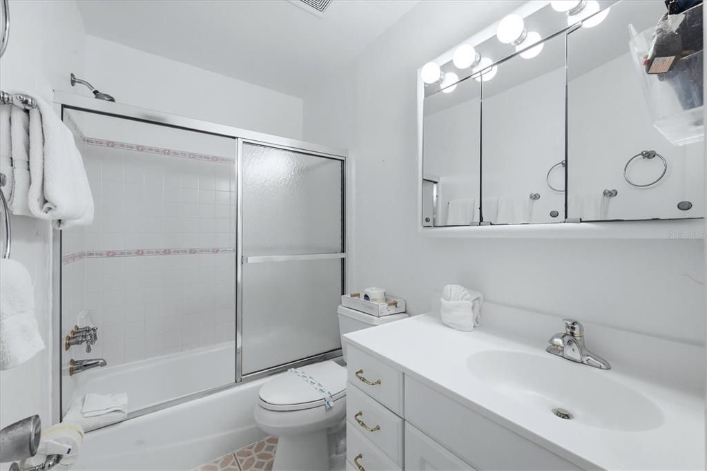 En Venta: $494,900 (2 camas, 2 baños, 1080 Pies cuadrados)