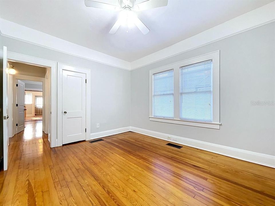 На продажу: $399,000 (3 спален, 2 ванн, 1160 Квадратных фут)