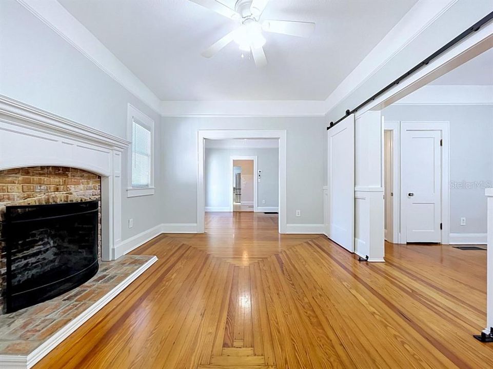 На продажу: $399,000 (3 спален, 2 ванн, 1160 Квадратных фут)