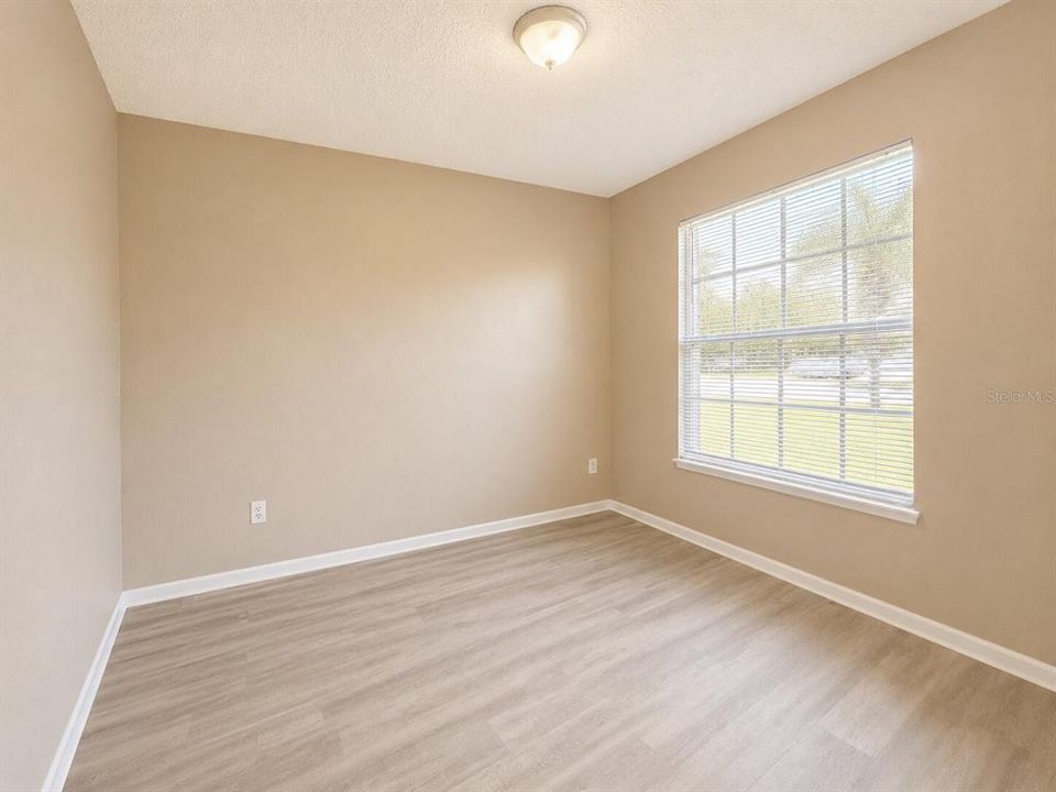 На продажу: $265,000 (3 спален, 2 ванн, 1382 Квадратных фут)