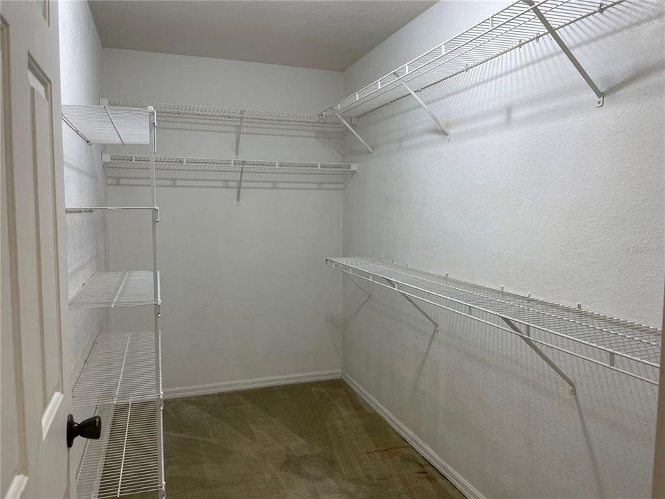 На продажу: $309,000 (4 спален, 2 ванн, 1592 Квадратных фут)