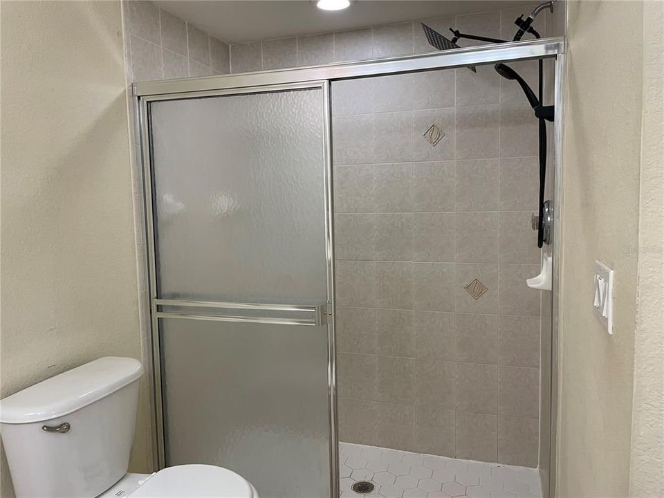 На продажу: $309,000 (4 спален, 2 ванн, 1592 Квадратных фут)