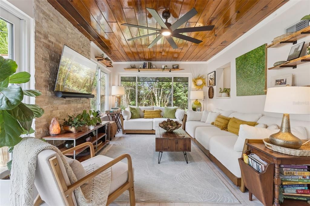 En Venta: $599,000 (3 camas, 2 baños, 1726 Pies cuadrados)