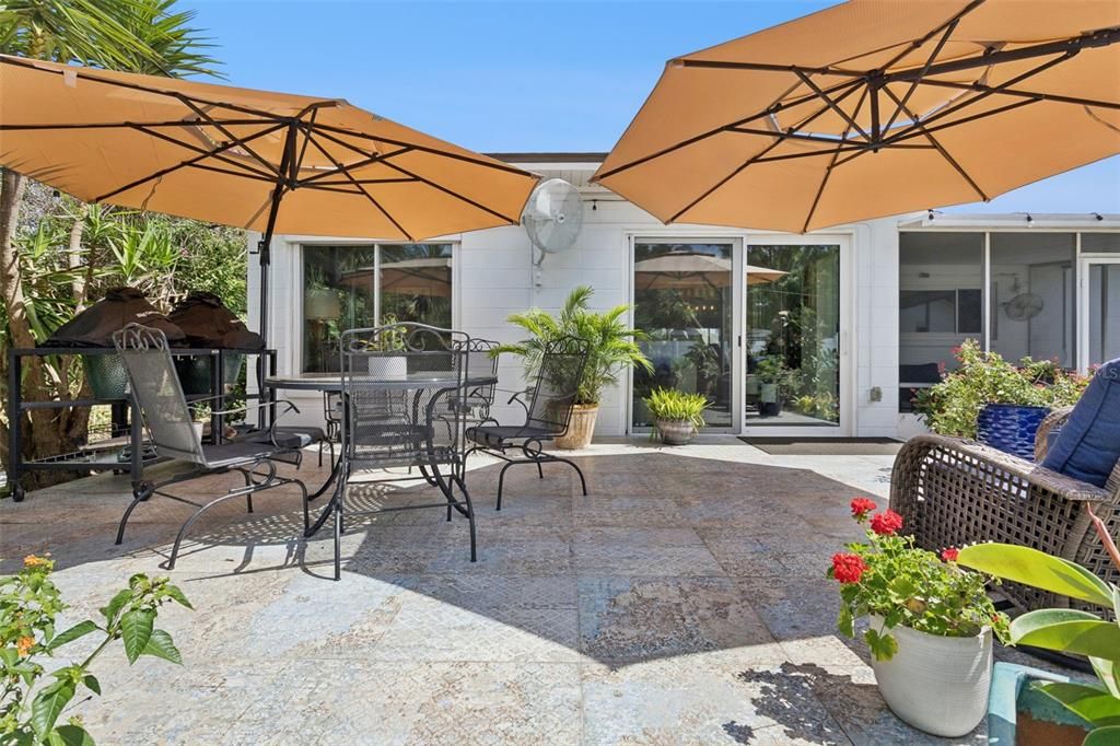 En Venta: $599,000 (3 camas, 2 baños, 1726 Pies cuadrados)