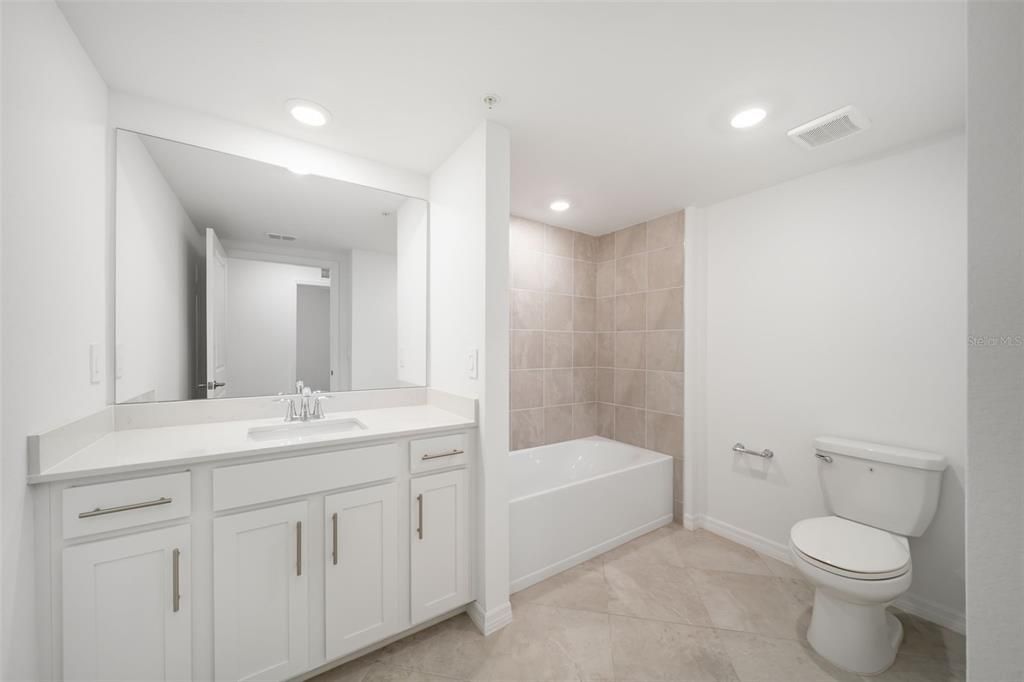 En Venta: $458,497 (3 camas, 2 baños, 1741 Pies cuadrados)
