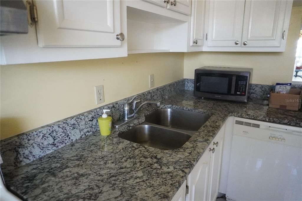 For Rent: $1,500 (2 beds, 2 baths, 1030 Square Feet)