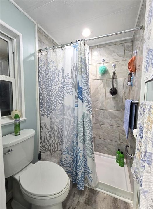На продажу: $169,000 (2 спален, 2 ванн, 1080 Квадратных фут)