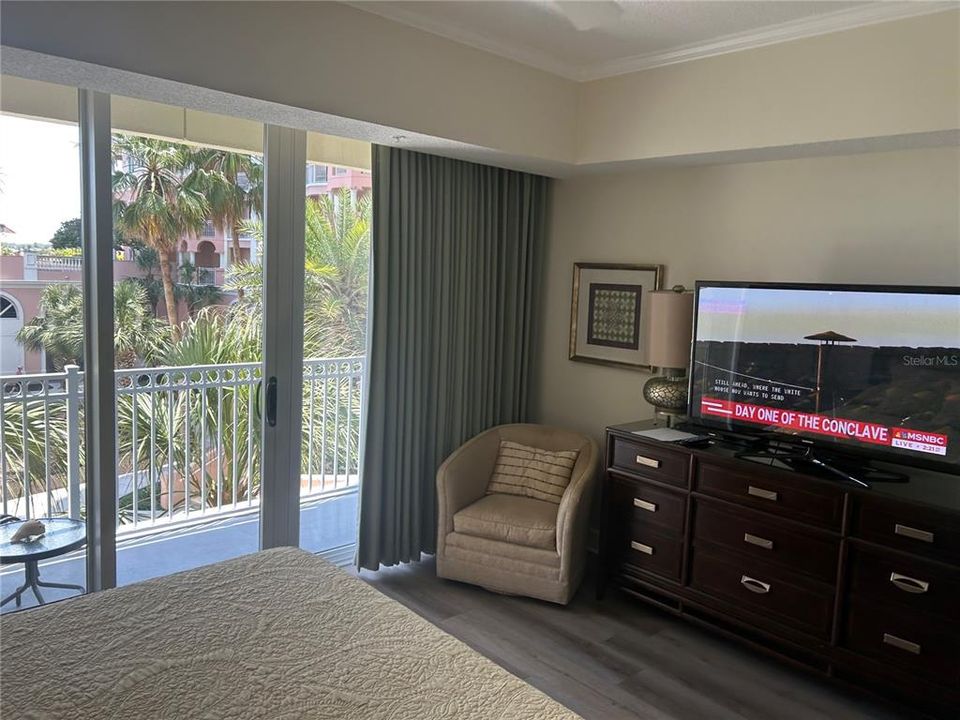 For Sale: $675,000 (3 beds, 3 baths, 1676 Square Feet)