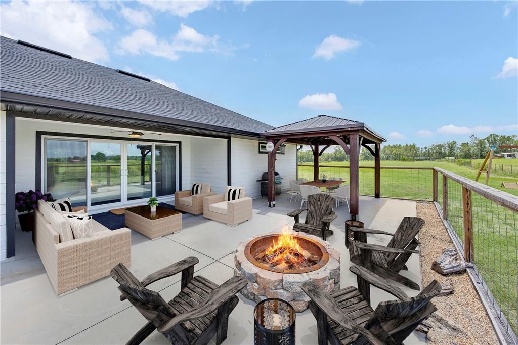 На продажу: $598,000 (3 спален, 2 ванн, 1623 Квадратных фут)