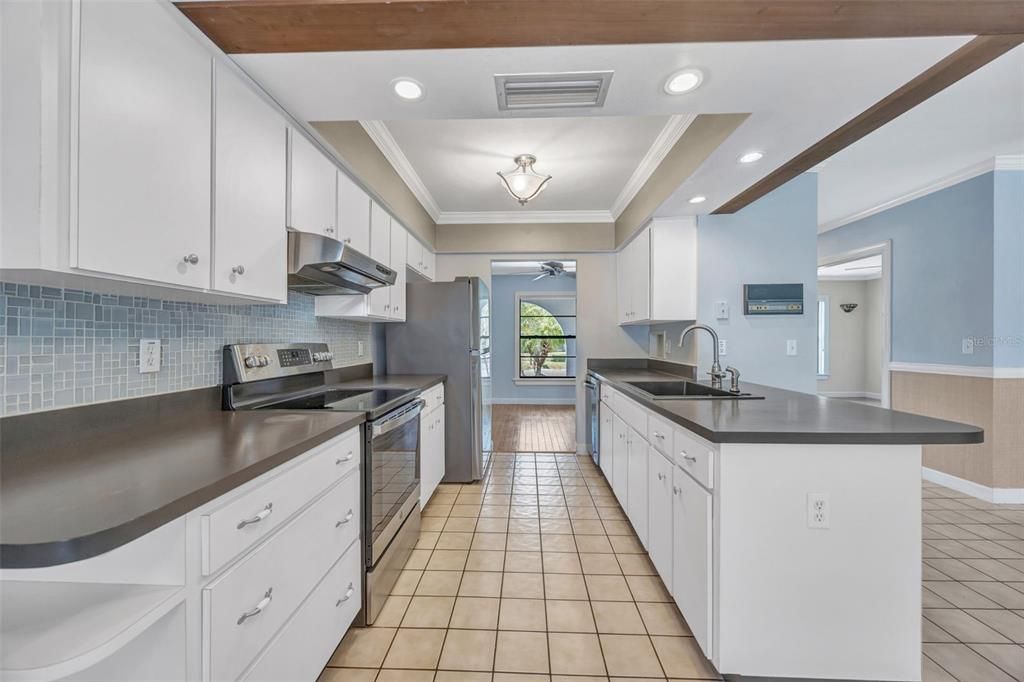 Active With Contract: $485,000 (4 beds, 2 baths, 1857 Square Feet)