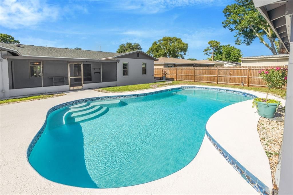 Active With Contract: $485,000 (4 beds, 2 baths, 1857 Square Feet)
