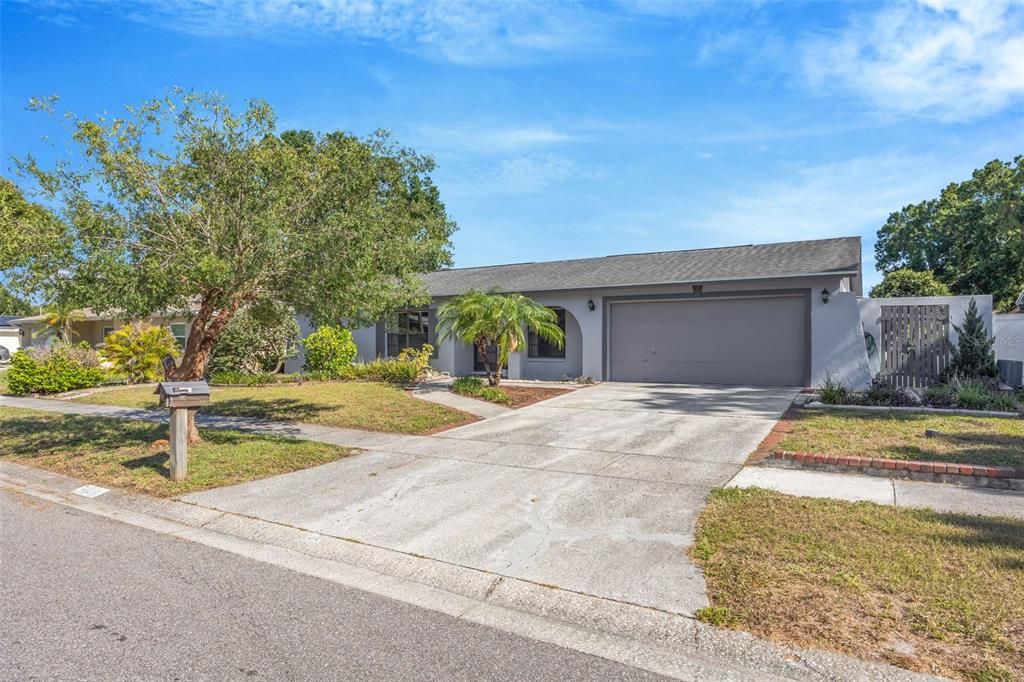 Active With Contract: $485,000 (4 beds, 2 baths, 1857 Square Feet)