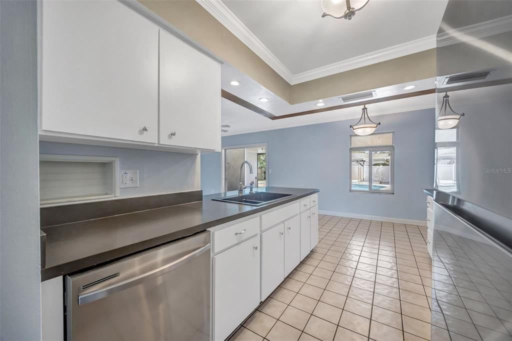 Active With Contract: $485,000 (4 beds, 2 baths, 1857 Square Feet)