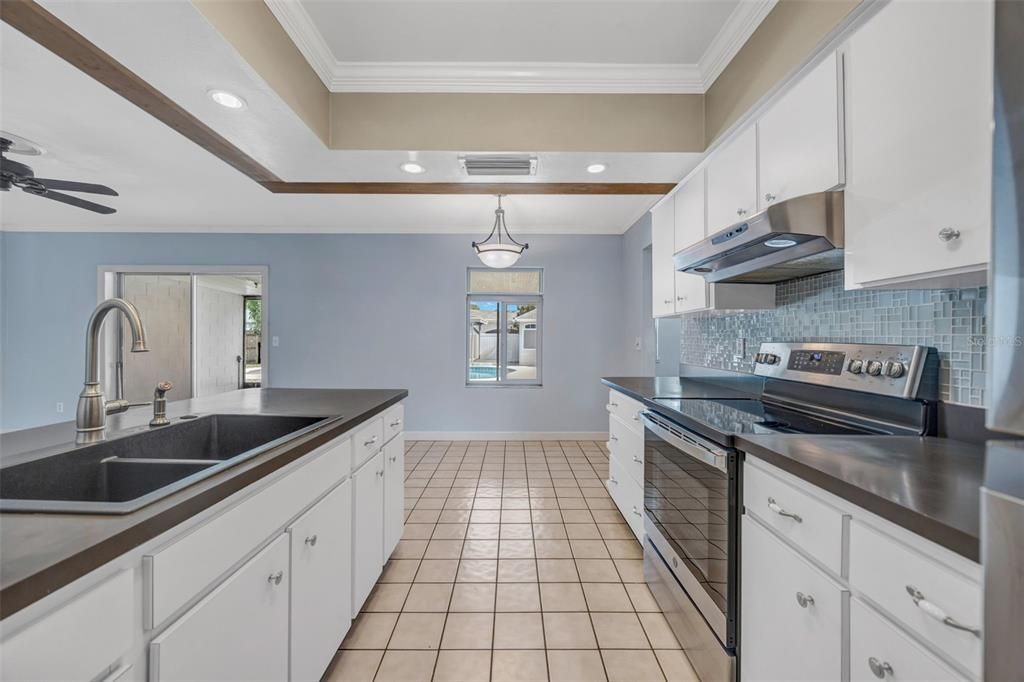 Active With Contract: $485,000 (4 beds, 2 baths, 1857 Square Feet)