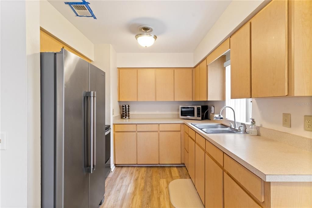 For Sale: $259,000 (3 beds, 1 baths, 1166 Square Feet)