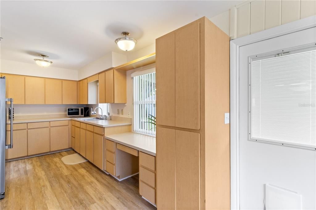 For Sale: $259,000 (3 beds, 1 baths, 1166 Square Feet)
