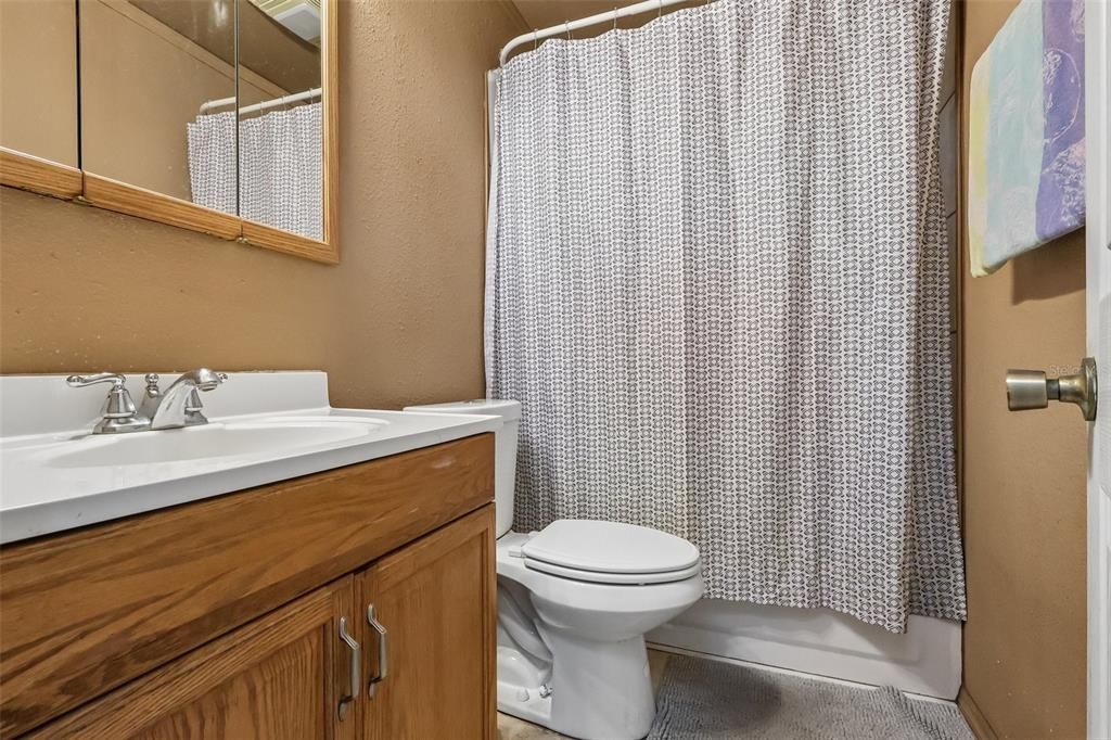 Activo con contrato: $185,000 (3 camas, 2 baños, 1489 Pies cuadrados)