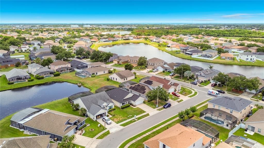 На продажу: $439,000 (4 спален, 3 ванн, 1719 Квадратных фут)