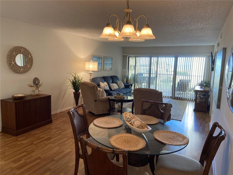 For Rent: $4,250 (2 beds, 2 baths, 1075 Square Feet)