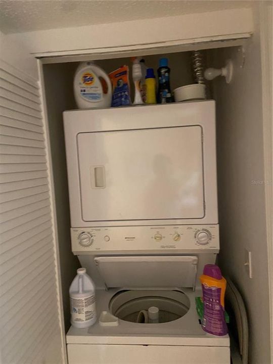 For Rent: $4,250 (2 beds, 2 baths, 1075 Square Feet)