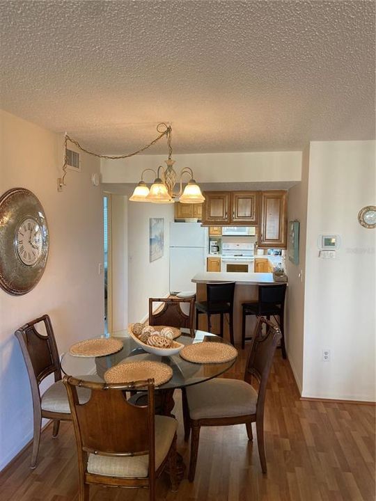 For Rent: $4,250 (2 beds, 2 baths, 1075 Square Feet)