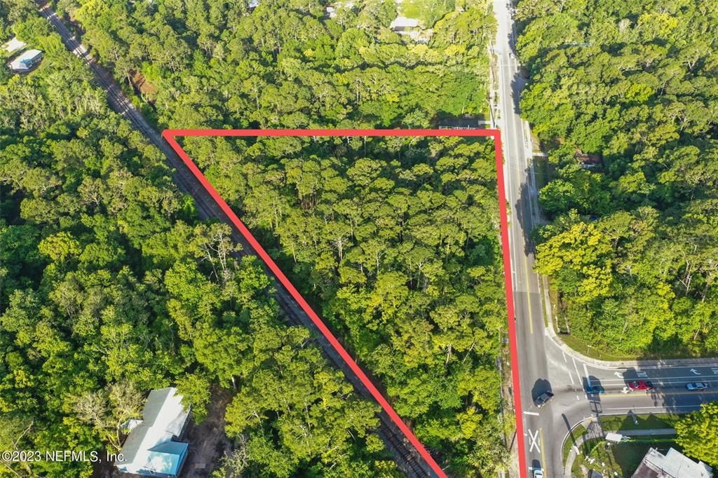 En Venta: $1,200,000 (1.17 acres)